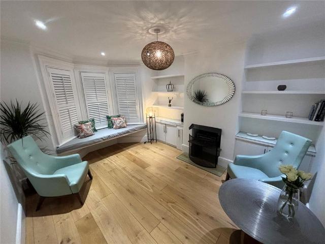 House for rent in Old Windsor