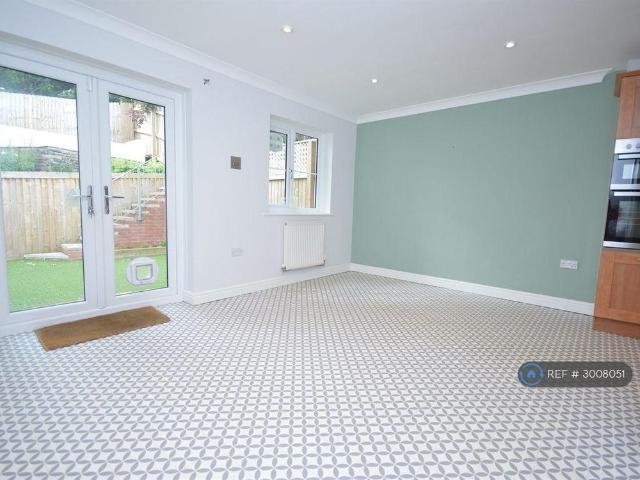 House for rent in Cheadle, Greater Manchester
