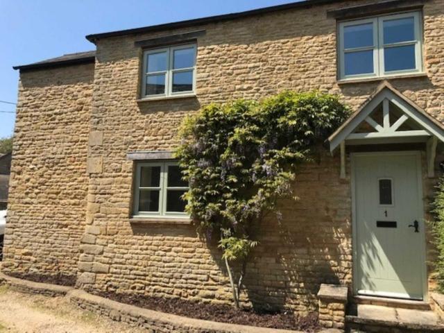 House for rent in Salford, Black Bourton