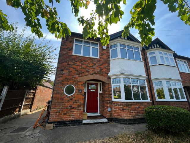 House for rent in Abbey Park, Barton In Fabis