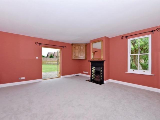 House for rent in Dunsden Green, Berrick Salome