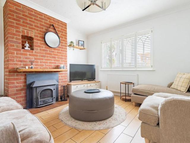 House for rent in Lakenham, East Bank