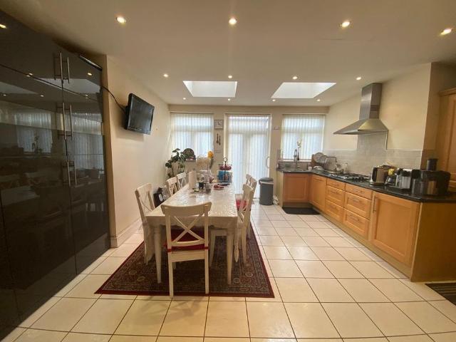 House for rent in Freezywater, Greater London