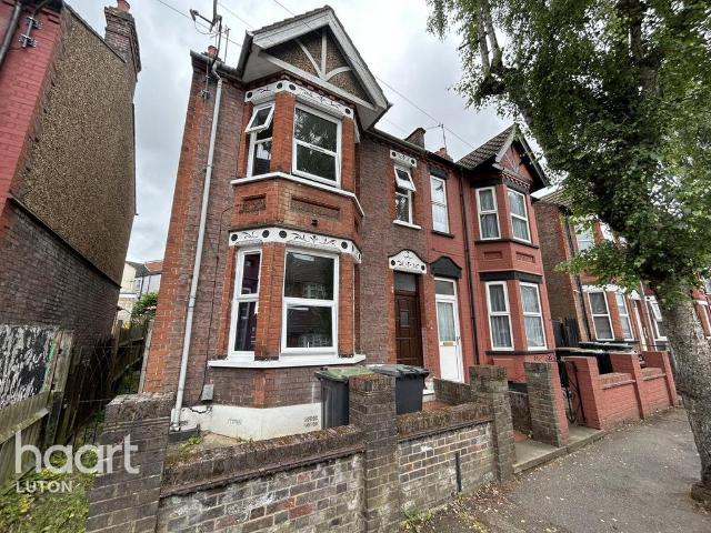 House for rent in Spring Park, Luton