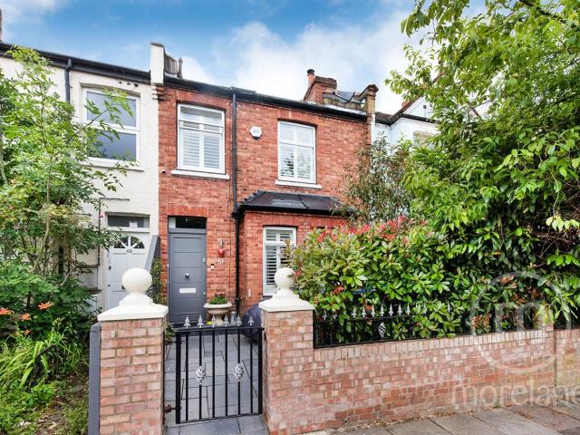 House for rent in Childs Hill, Greater London