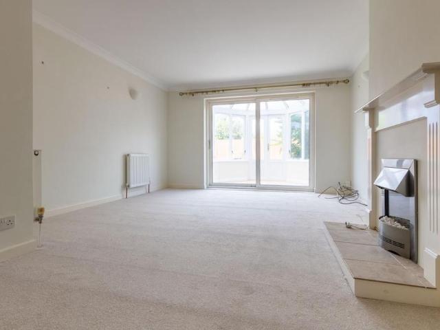 House for rent in Charlton, Dromore
