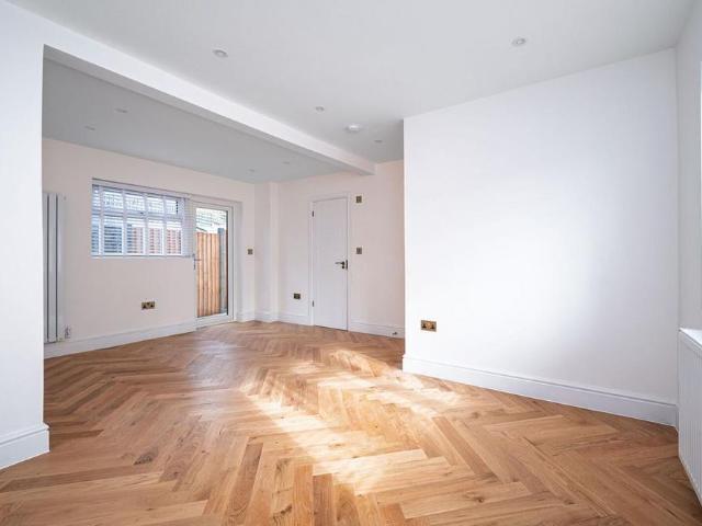 House for rent in London Borough of Barnet, Greater London