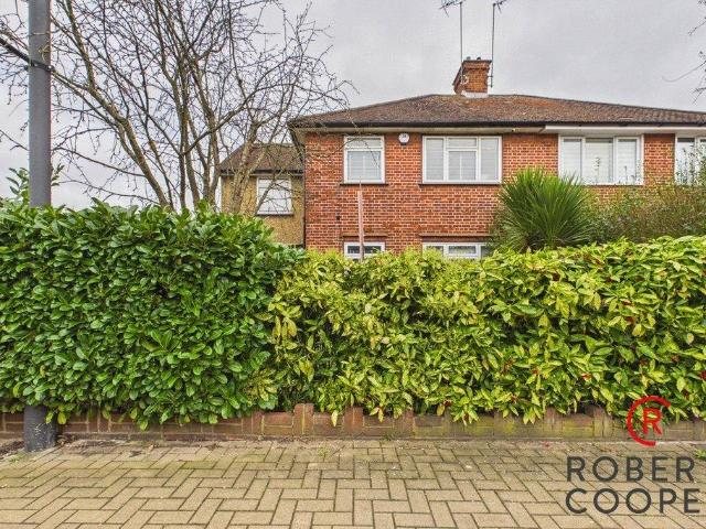 House for rent in Lane, Greater London