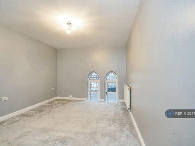 House for rent in Exley, Siddal