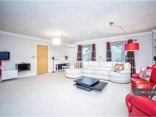 House for rent in St. Marys Island, Gillingham