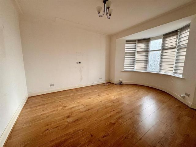 House for rent in Alton Barnes, Essex