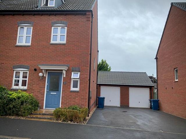Apartment for rent in Compton Acres, Barton In Fabis