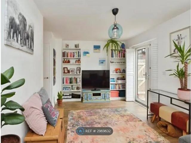 Apartment for rent in Aspley Guise, Bedfordshire