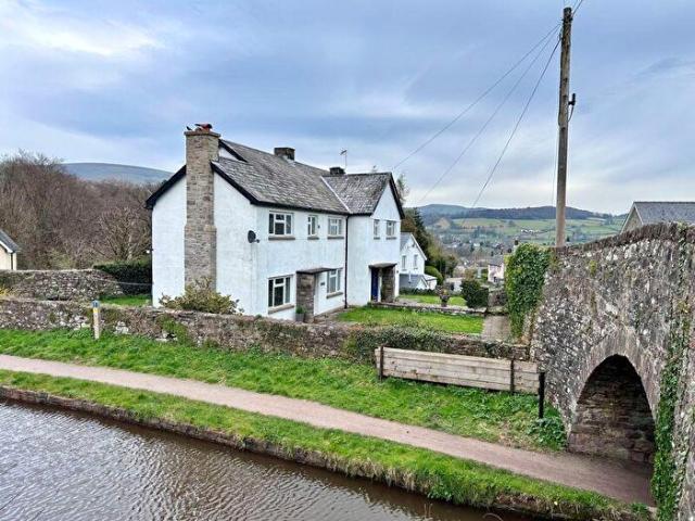 Apartment for rent in Llangattock