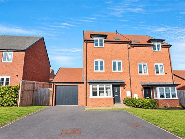 Apartment for rent in Bedford