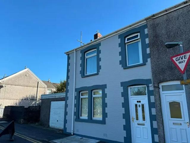 Apartment for rent in Maesteg