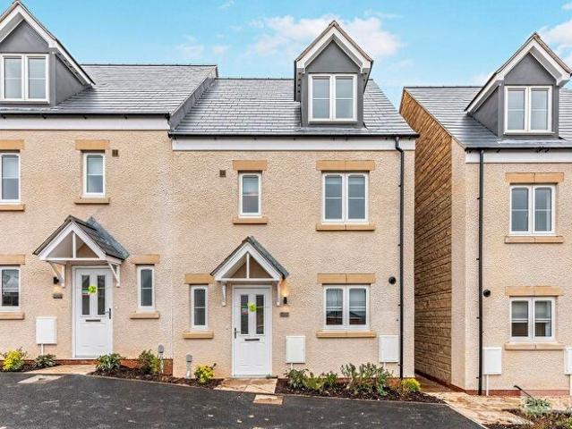 Apartment for rent in Corby Village, Corby