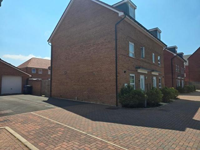 Apartment for rent in Overstone, Moulton