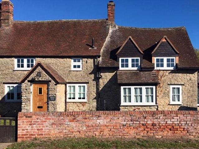 Apartment for rent in Evershot, Oxfordshire