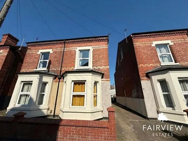Apartment for rent in Abbey Park, Barton In Fabis