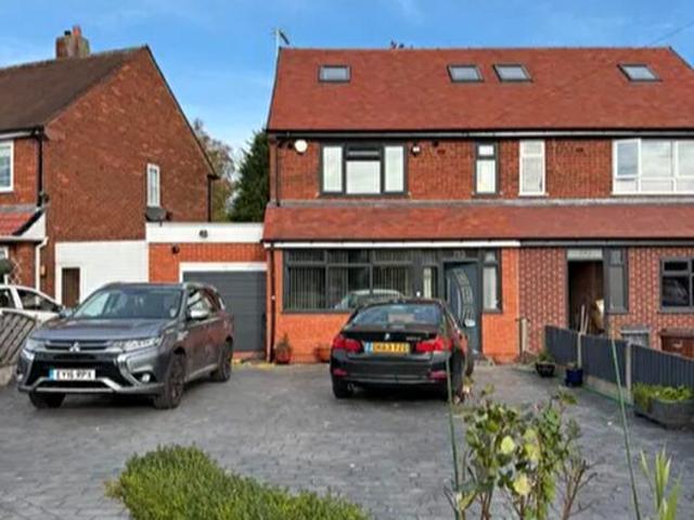 Apartment for rent in Blossomfield, West Midlands
