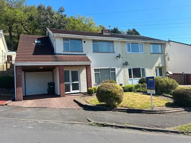 Apartment for rent in Llantrisant