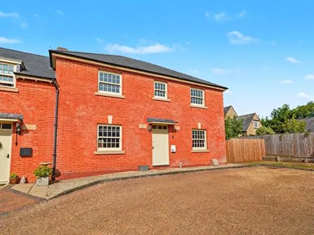 Apartment for rent in Silverstone, Northamptonshire