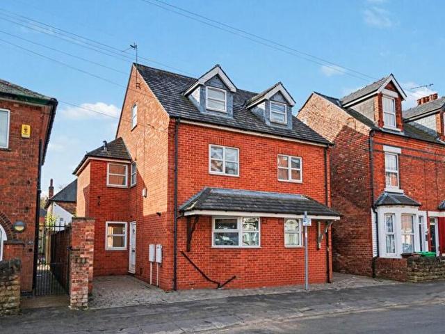 Apartment for rent in The Meadows, Haddon