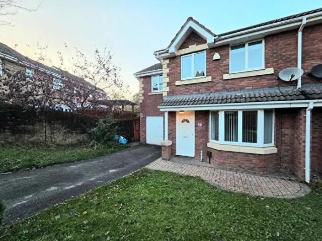 Apartment for rent in Pencoed