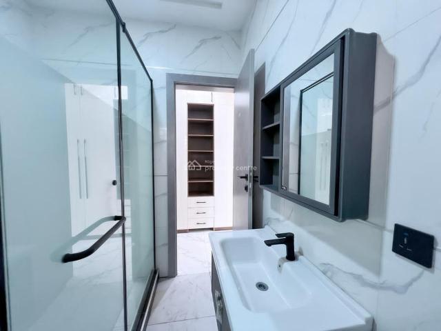 Duplex for sale in Eti Osa, Lagos