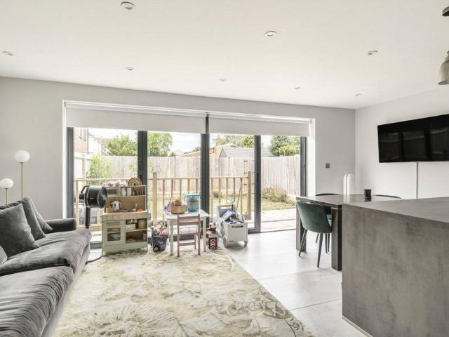 House for rent in New Town, Eton