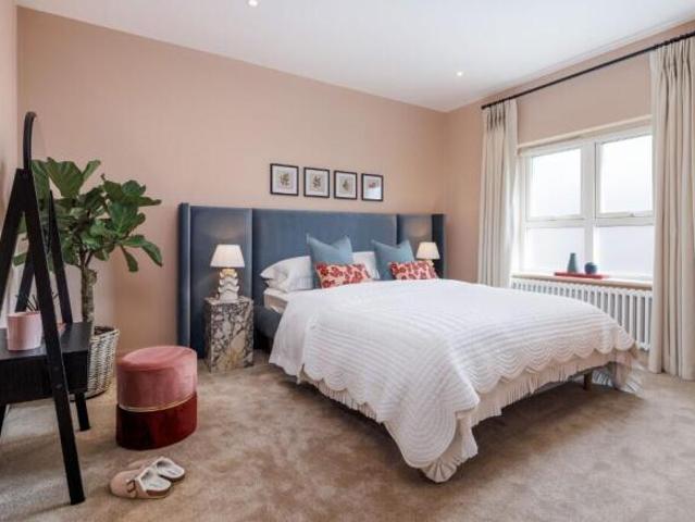 Farm for sale in Wandsworth, Greater London