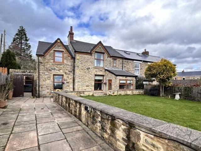 House for sale in Stanley