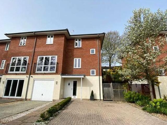 House for rent in Hampshire