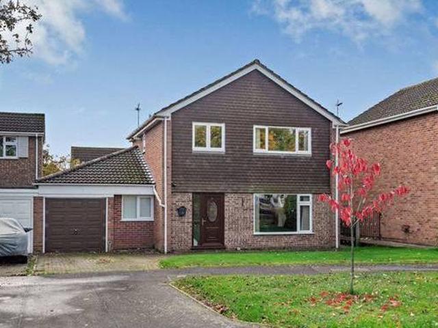 House for rent in Lyons, Greater London