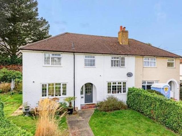 House for rent in Surrey
