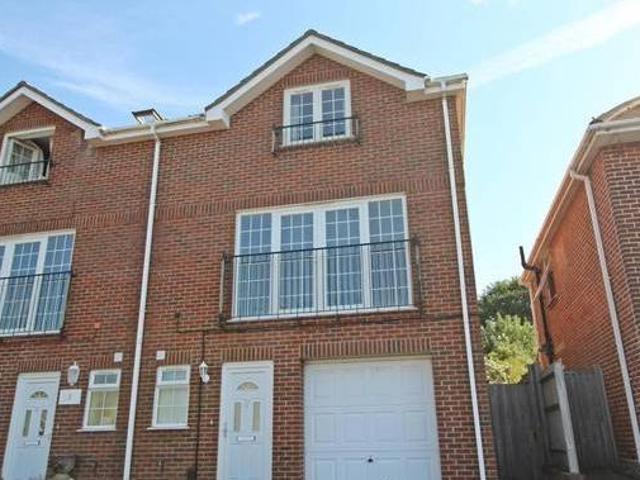 House for sale in Hampshire
