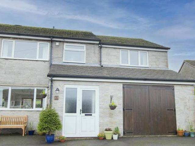 House for sale in Derbyshire Dales, East Midlands