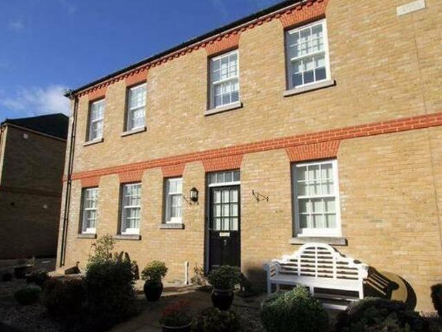 House for rent in Lyons, Greater London