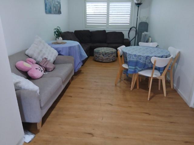 Room for rent in Wollongong West, New South Wales