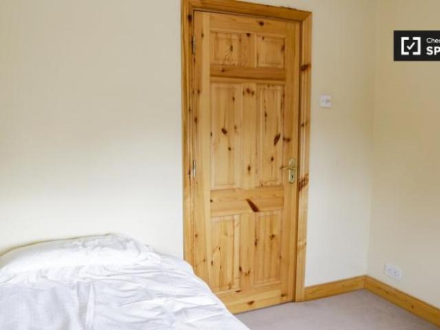 Property to rent in Bluebell, North Tipperary
