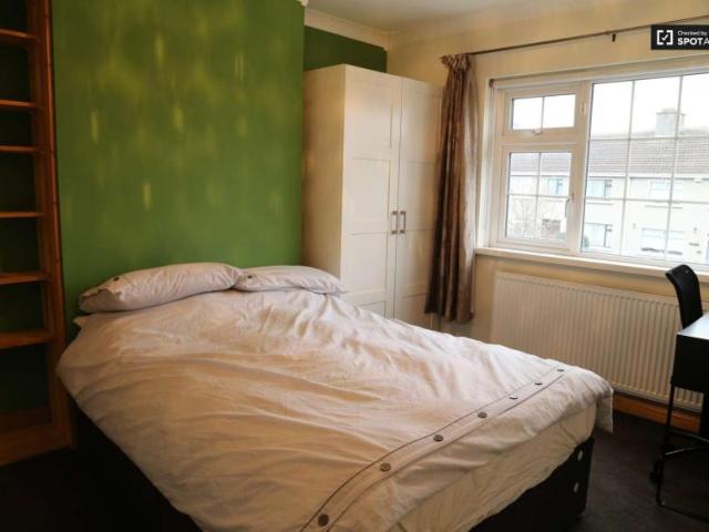 Property to rent in Bluebell, North Tipperary