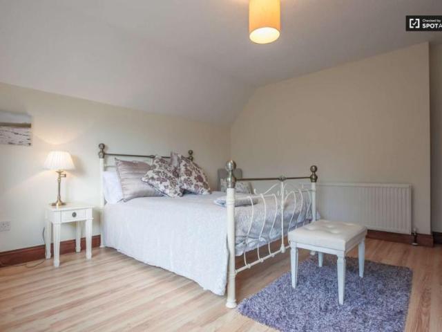 Property to rent in Bluebell, North Tipperary