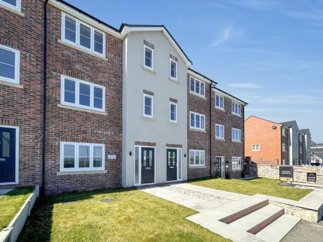 Room for sale in Holywell, Wales