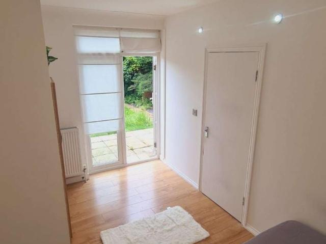 Room for rent in Lyons, Greater London