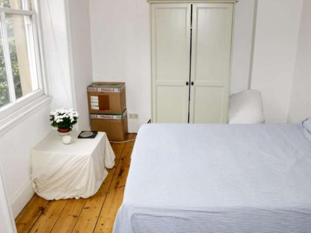 Room for rent in Lyons, Greater London