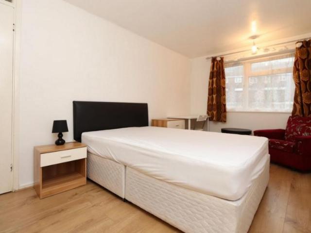 Room for rent in Canning Town, Greater London