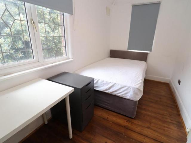Room for rent in Plaistow, Greater London