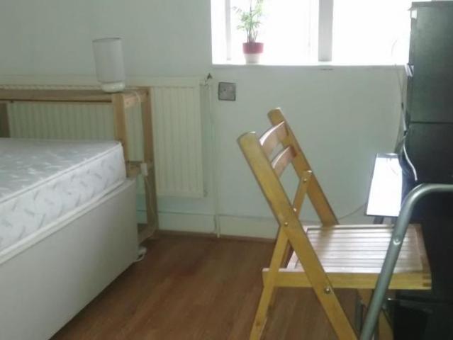 Room for rent in Archway, Greater London