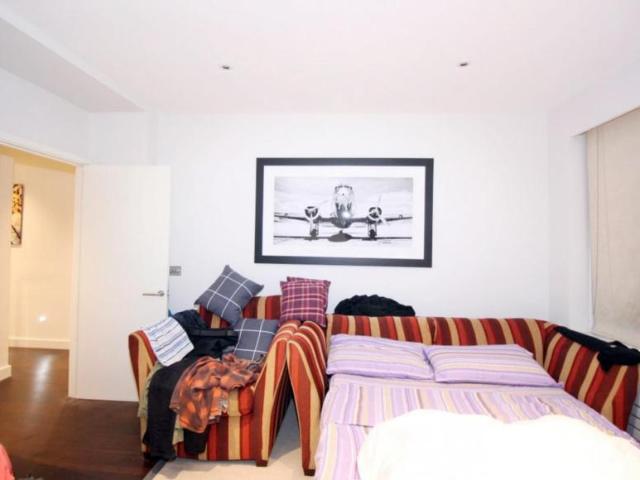 Room for rent in Chelsea, Greater London